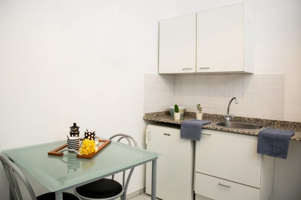 One Bedroom Twin Apartment Kitchenette