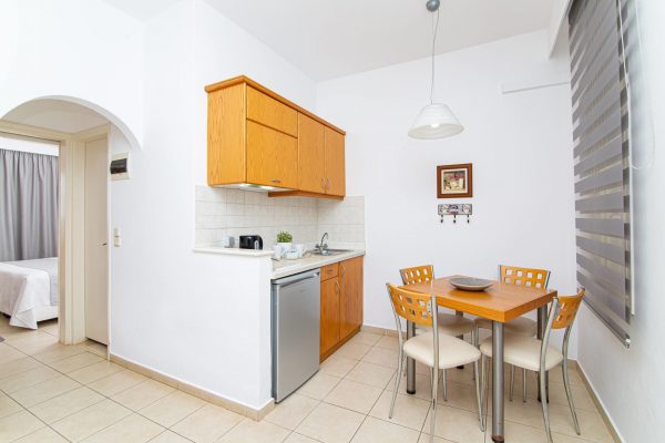 Luxury One Bedroom Apartments with Sea View Kitchenette and dining table