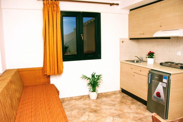 One Bedroom Quadruple Apartment with Sea View Kitchenette